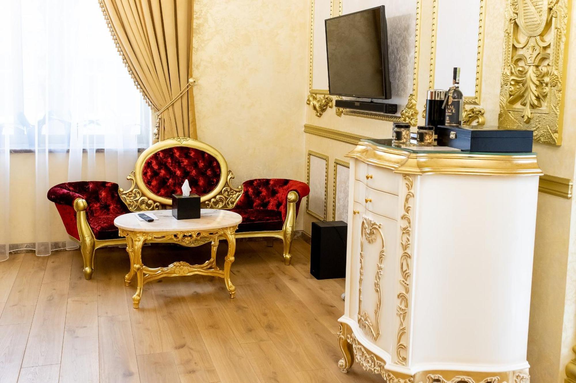 Royal Palace Luxury Hotel And Spa Khmelʼnytsʼkyy Pokoj fotografie