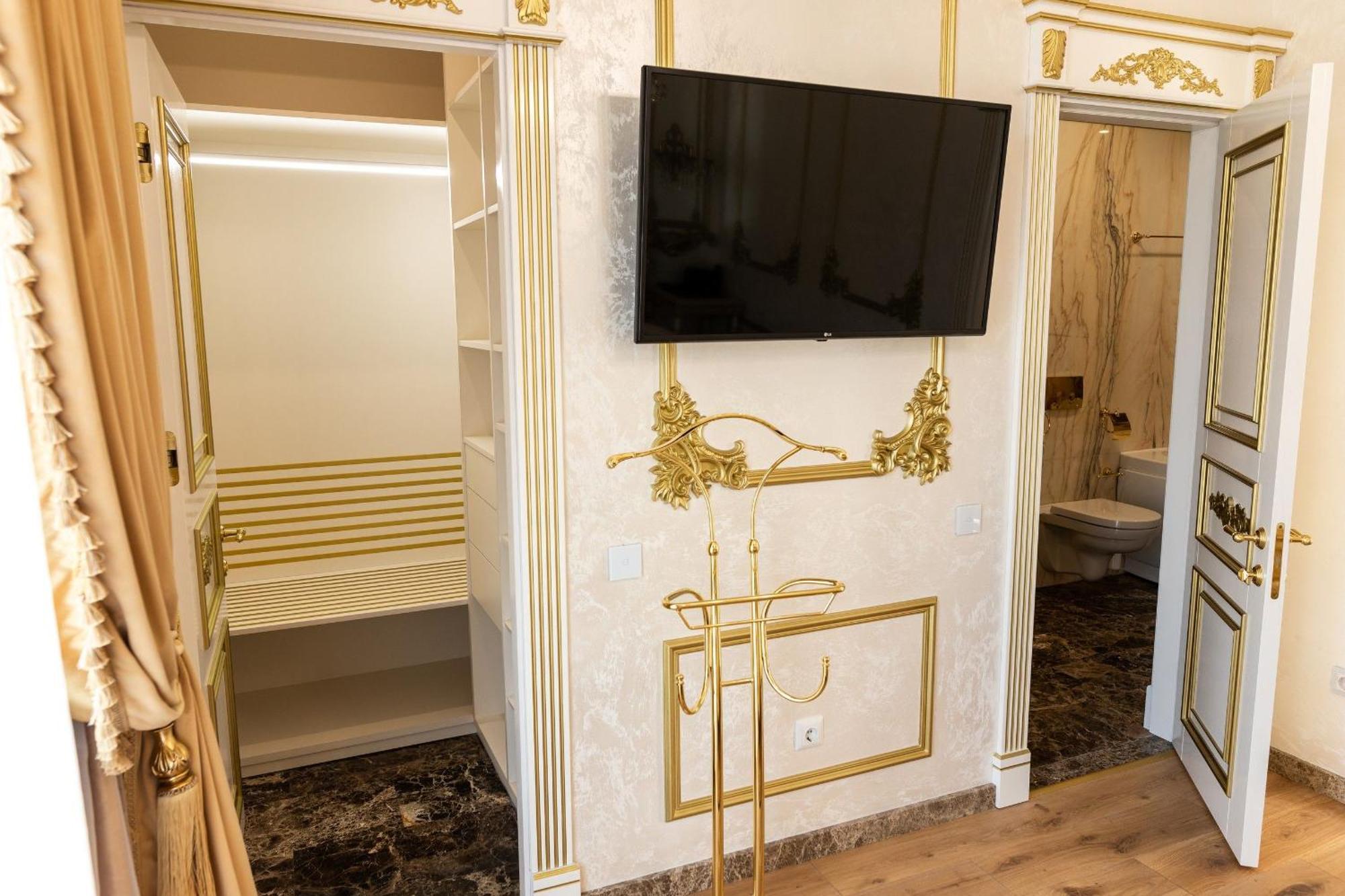 Royal Palace Luxury Hotel And Spa Khmelʼnytsʼkyy Pokoj fotografie