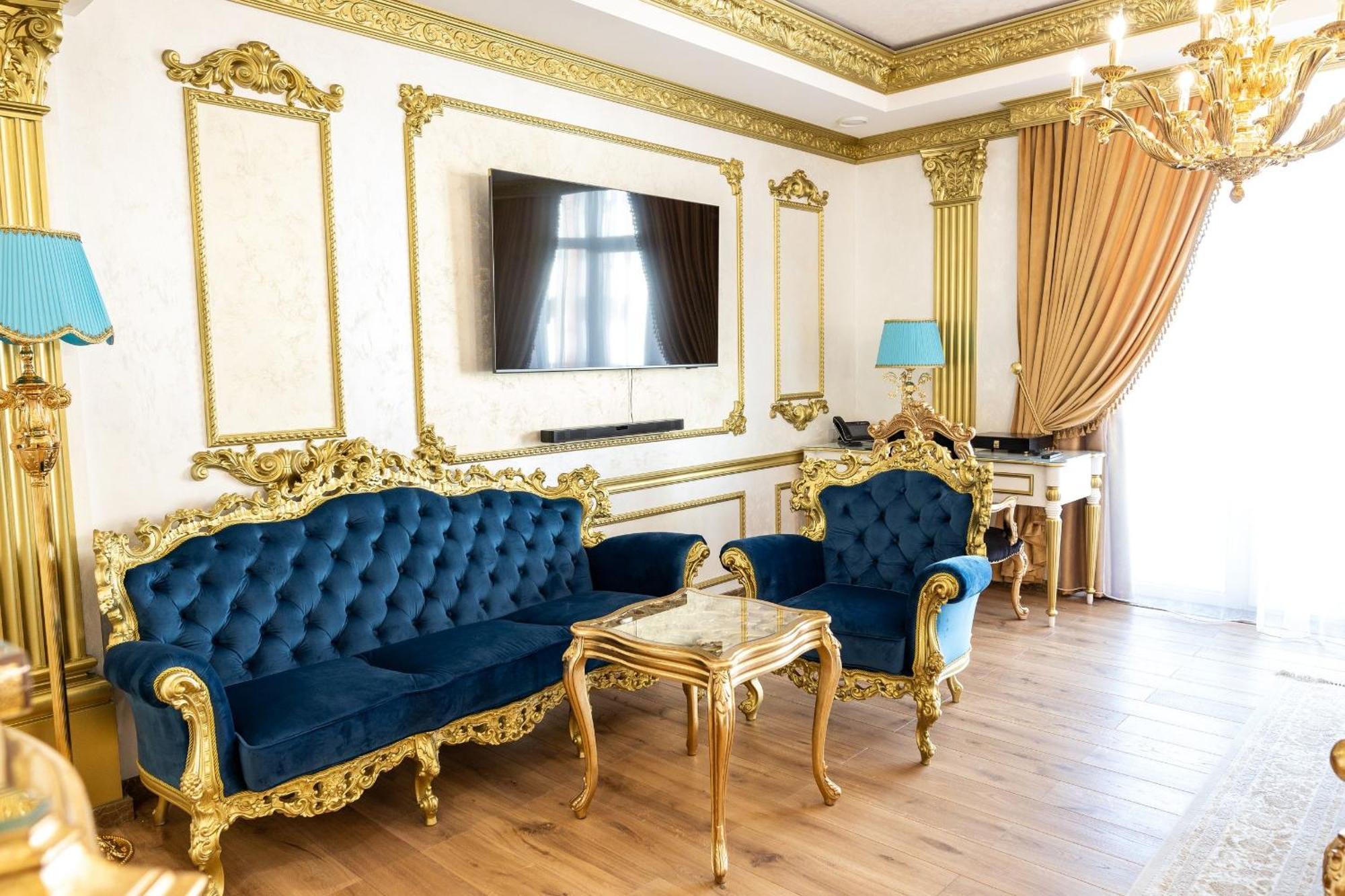 Royal Palace Luxury Hotel And Spa Khmelʼnytsʼkyy Pokoj fotografie