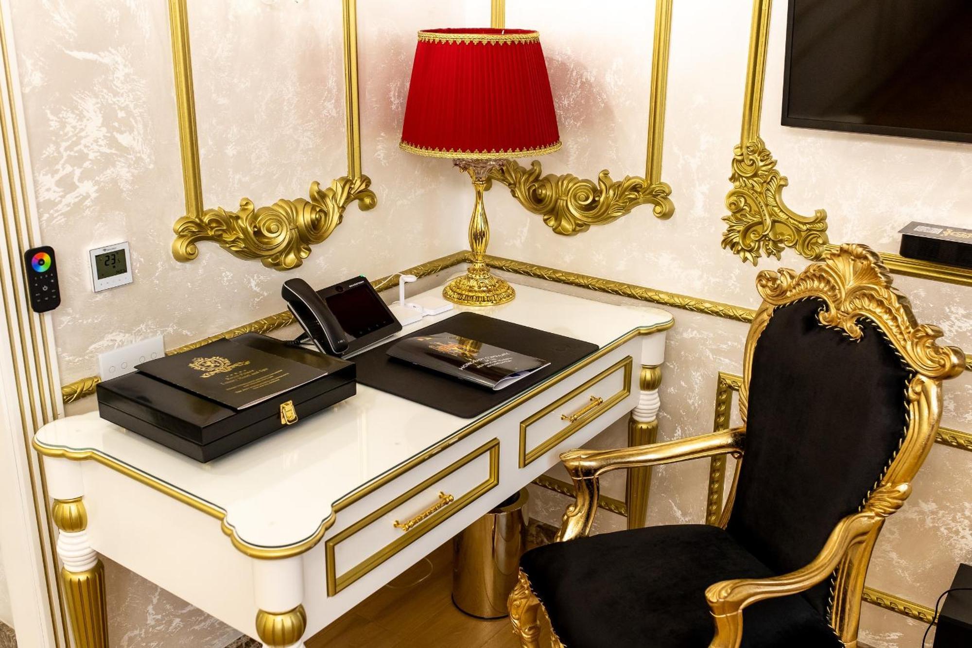 Royal Palace Luxury Hotel And Spa Khmelʼnytsʼkyy Pokoj fotografie