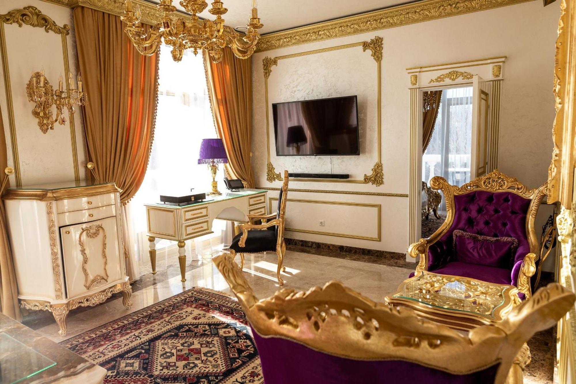 Royal Palace Luxury Hotel And Spa Khmelʼnytsʼkyy Pokoj fotografie