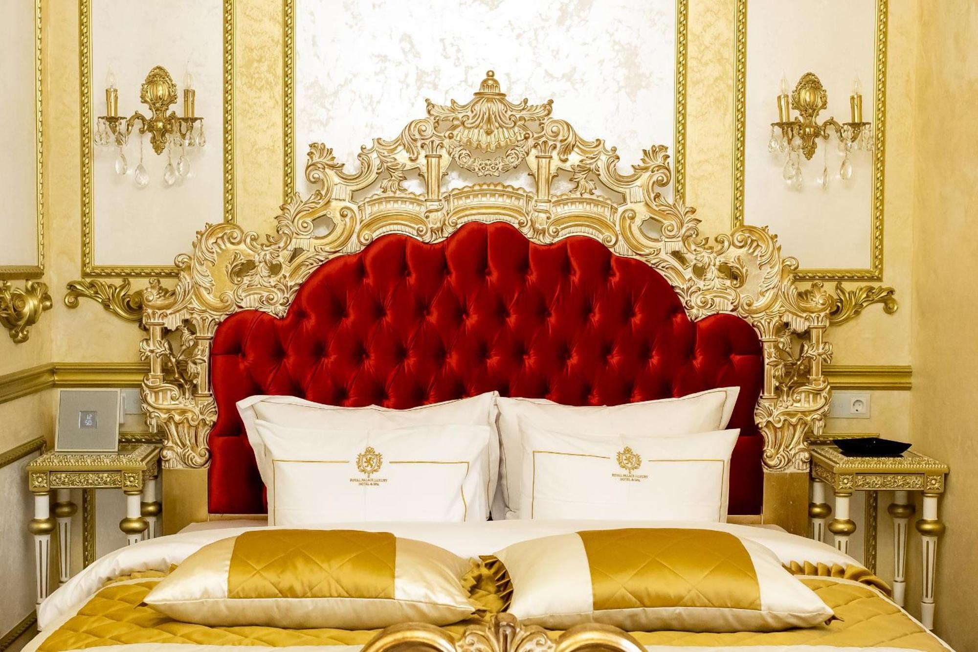 Royal Palace Luxury Hotel And Spa Khmelʼnytsʼkyy Pokoj fotografie