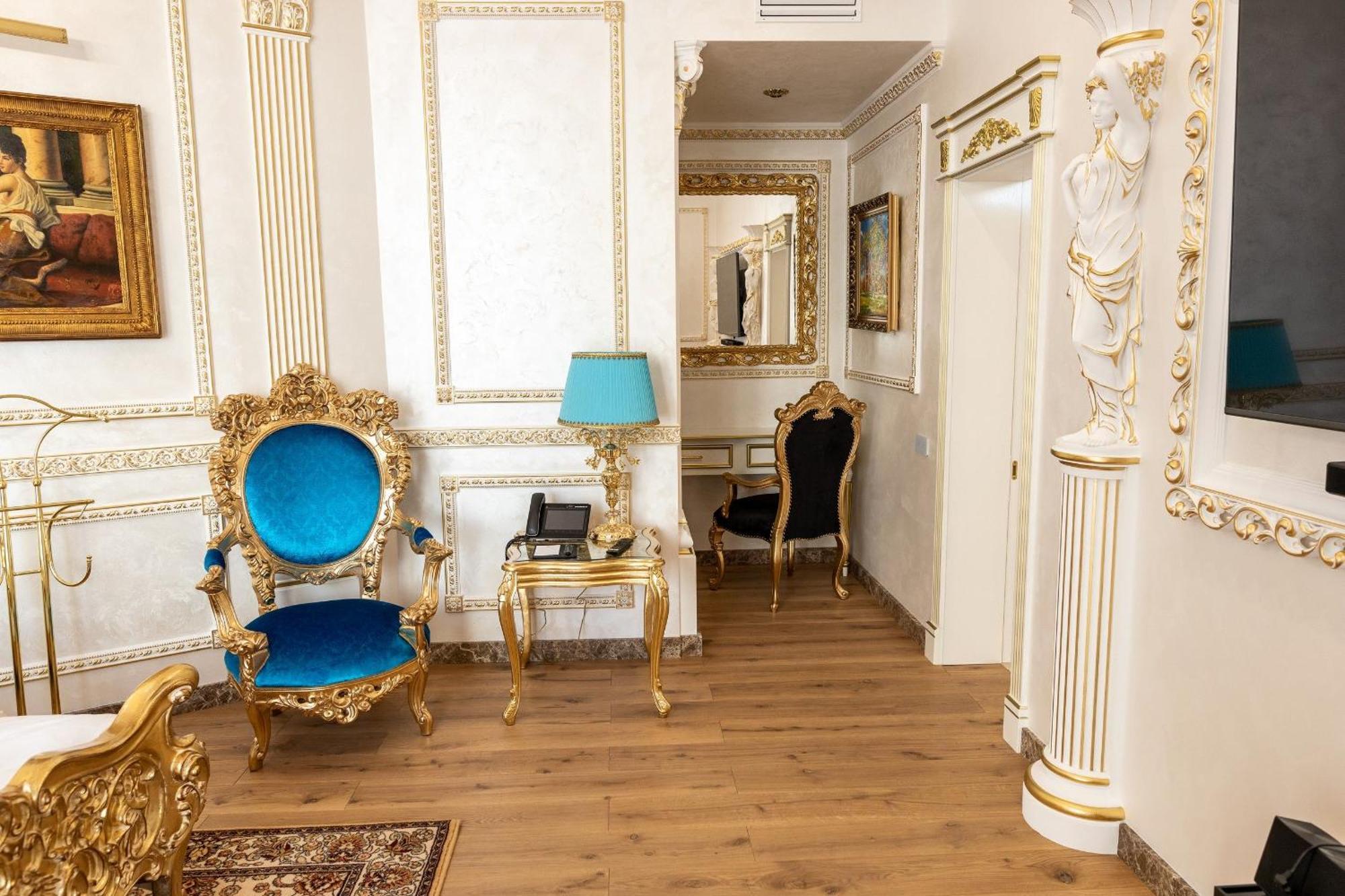 Royal Palace Luxury Hotel And Spa Khmelʼnytsʼkyy Pokoj fotografie